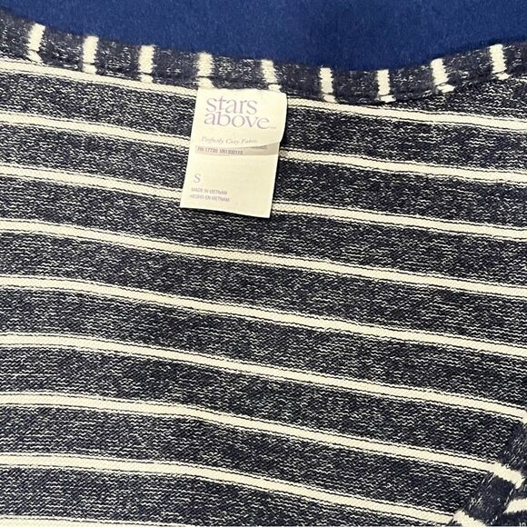 NWT Stars Above Blue Striped Perfectly Cozy Romper Size Small - Picture 7 of 10